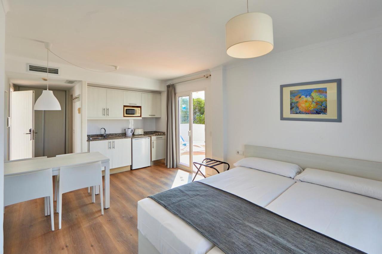 Ola Apartamentos Cala D'Or エクステリア 写真