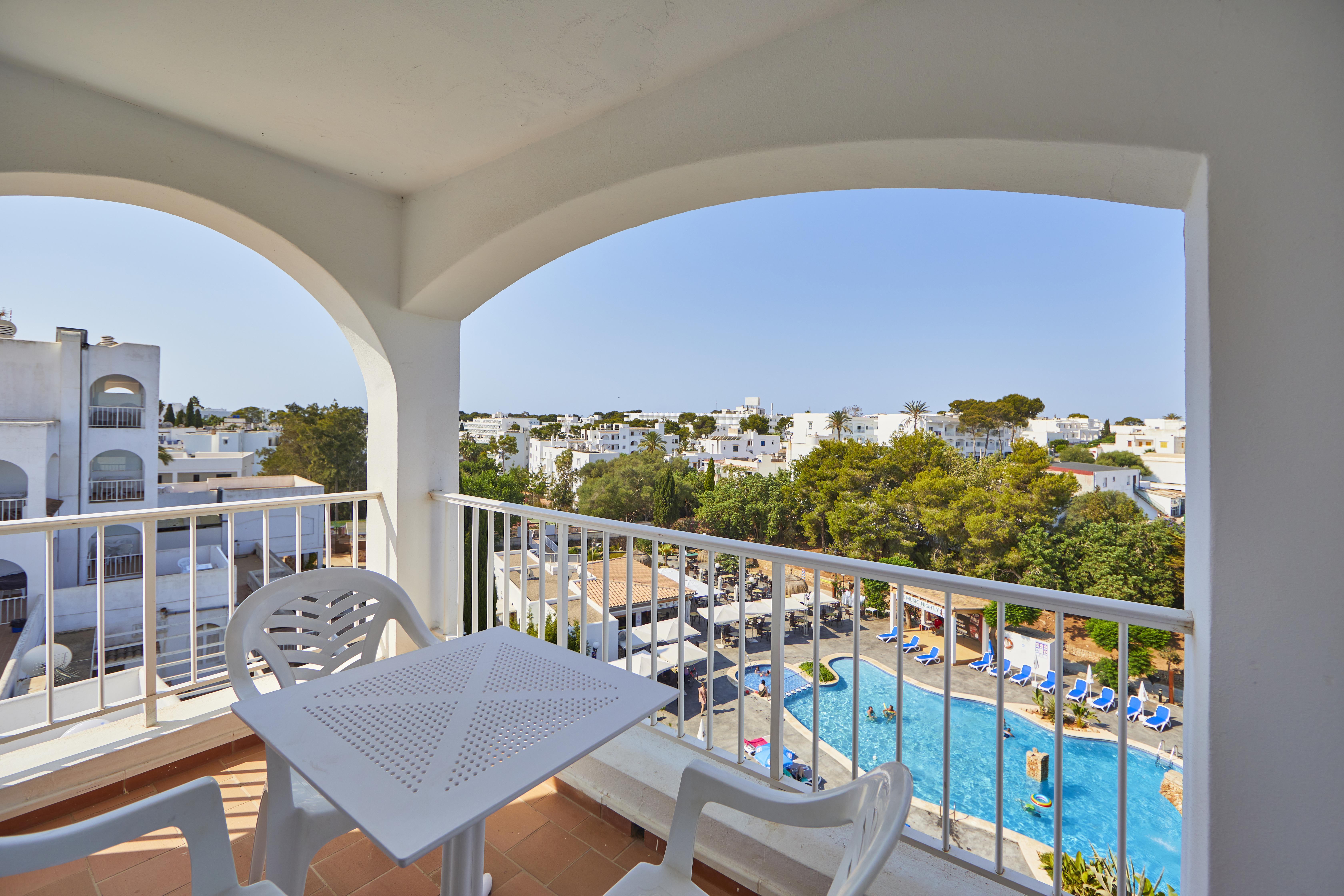Ola Apartamentos Cala D'Or エクステリア 写真